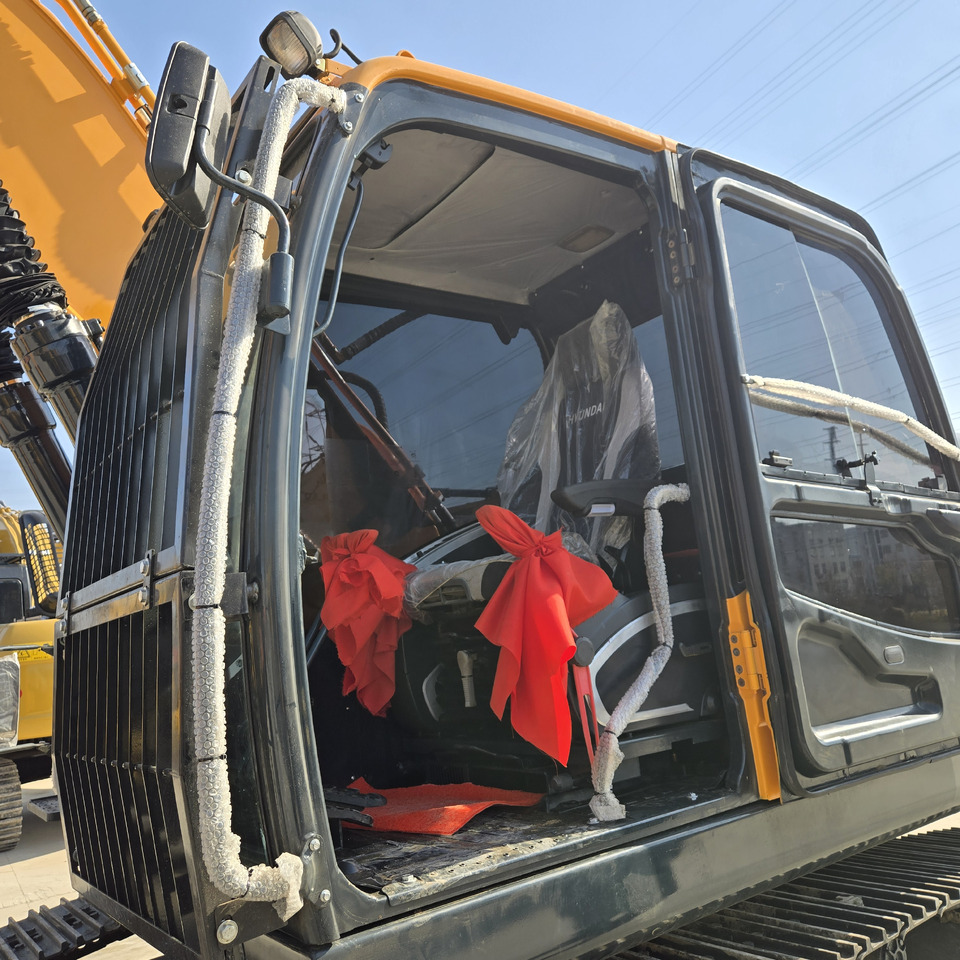 Hyundai R220-9S - Crawler excavator: picture 3 Hyundai R220-9S - Crawler excavator: picture 3