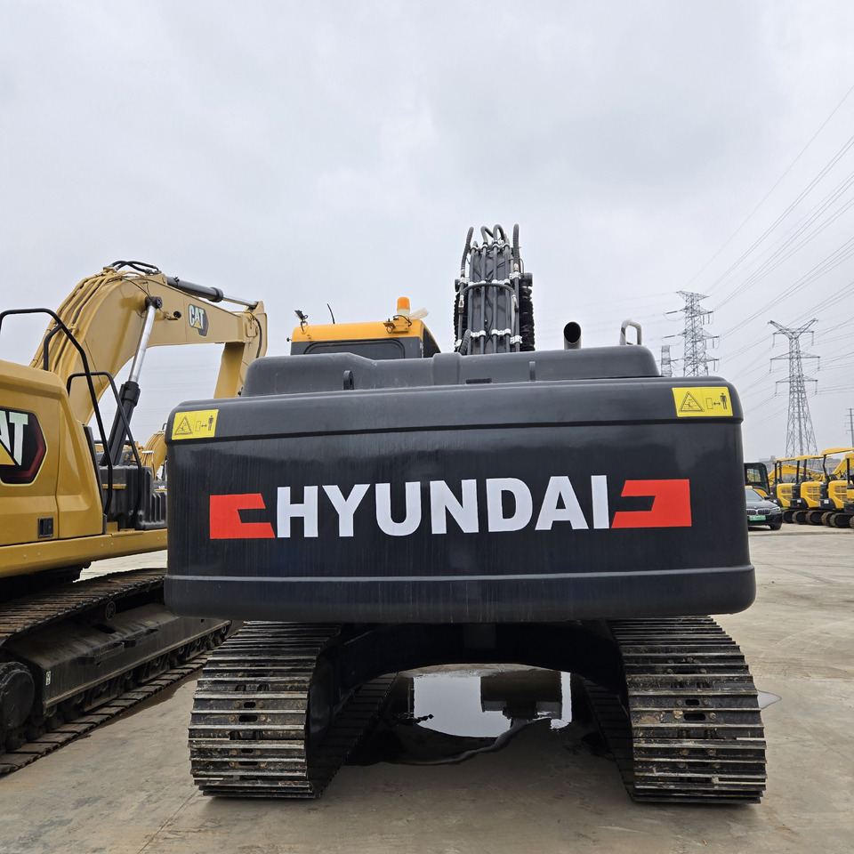 Hyundai R220LC-9S - Crawler excavator: picture 4 Hyundai R220LC-9S - Crawler excavator: picture 4