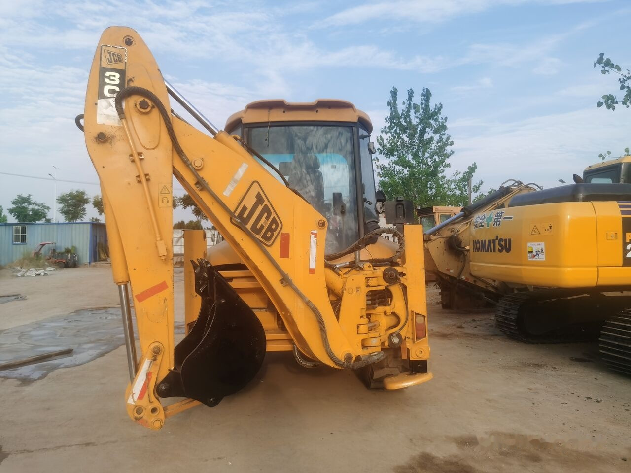 JCB 3CX - Backhoe loader: picture 1 JCB 3CX - Backhoe loader: picture 1