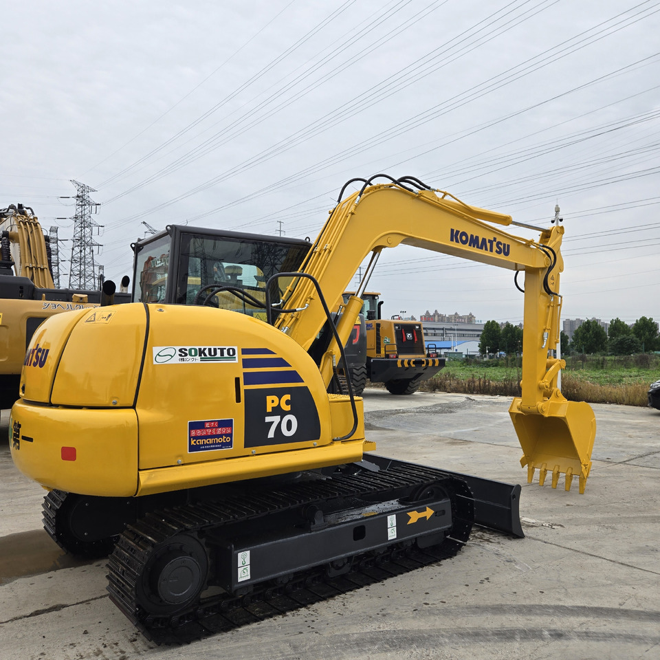 KOMATSU PC70-8 - Mini excavator: picture 1 KOMATSU PC70-8 - Mini excavator: picture 1