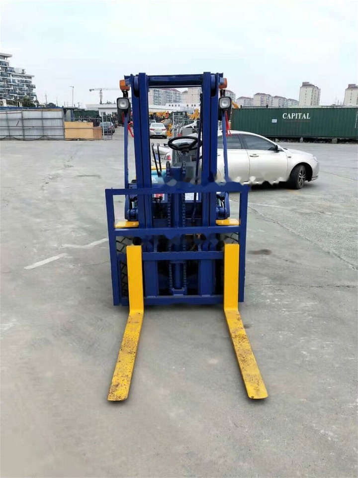 Komatsu FD30 - Diesel forklift: picture 1 Komatsu FD30 - Diesel forklift: picture 1