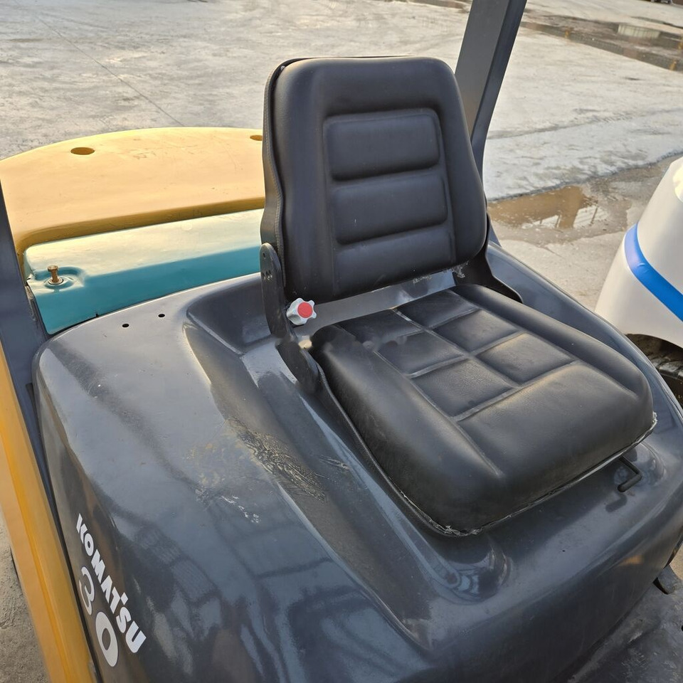 Komatsu FD30 - Diesel forklift: picture 2 Komatsu FD30 - Diesel forklift: picture 2