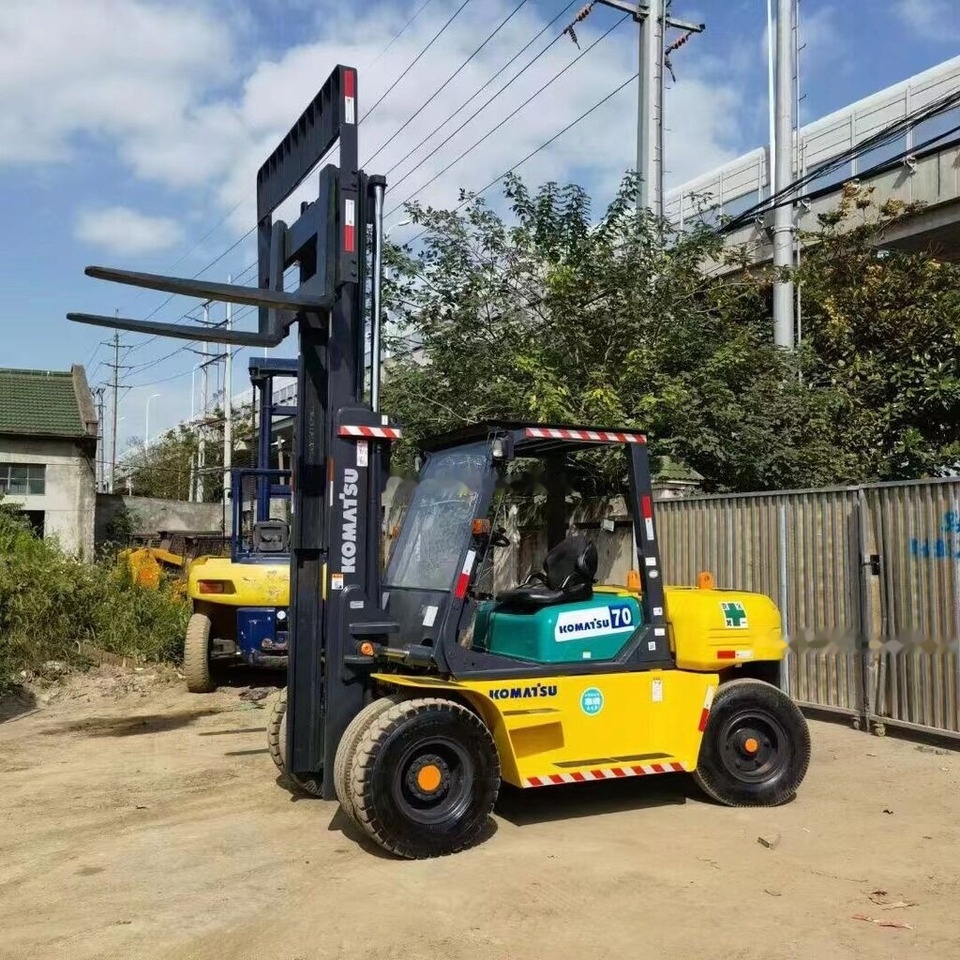 Komatsu FD70-7 - Diesel forklift: picture 2 Komatsu FD70-7 - Diesel forklift: picture 2