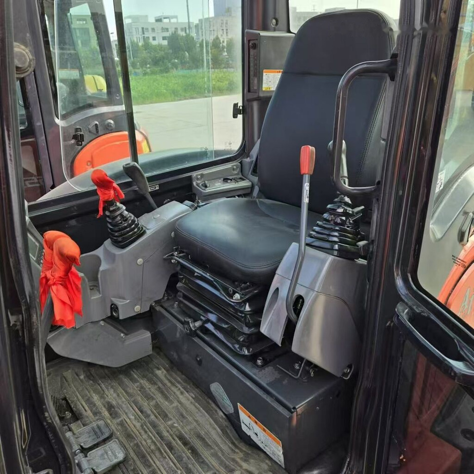 Kubota KX165 - Mini excavator: picture 2 Kubota KX165 - Mini excavator: picture 2
