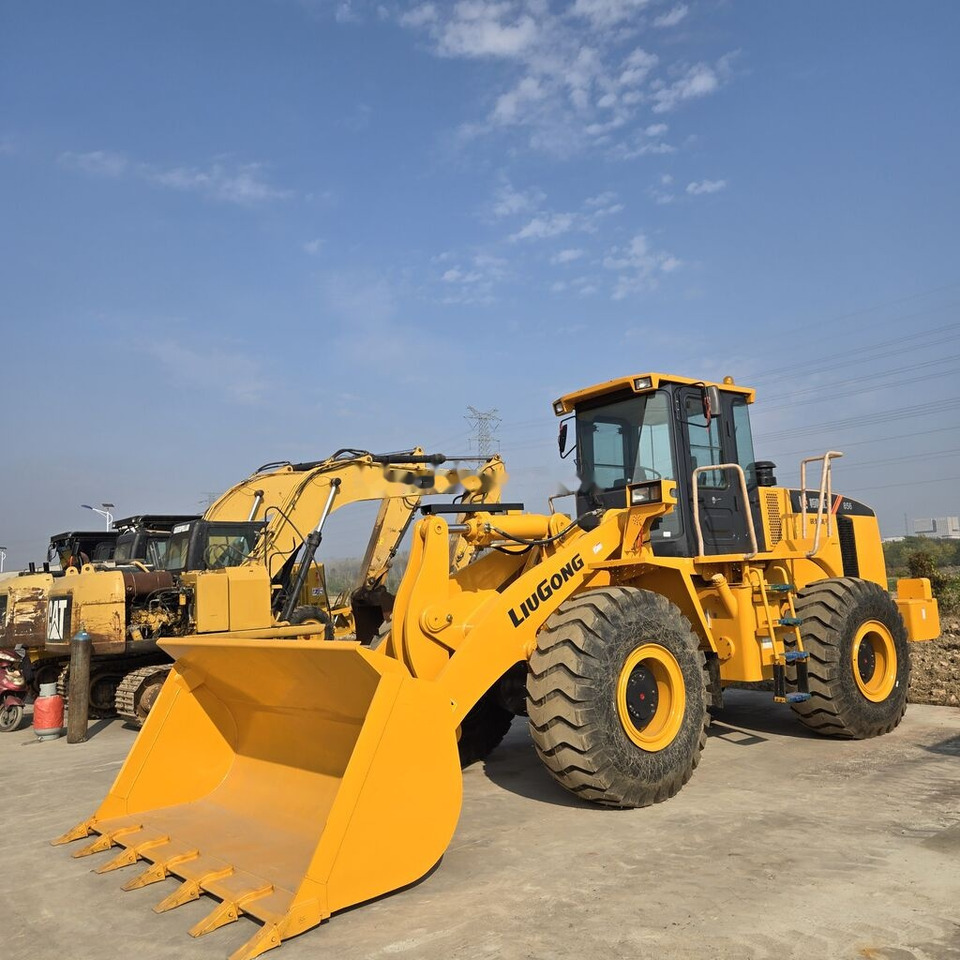 LiuGong CLG856 - Wheel loader: picture 4 LiuGong CLG856 - Wheel loader: picture 4