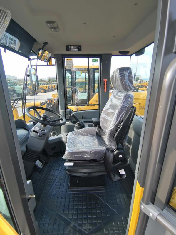 SDLG 956F - Wheel loader: picture 3 SDLG 956F - Wheel loader: picture 3