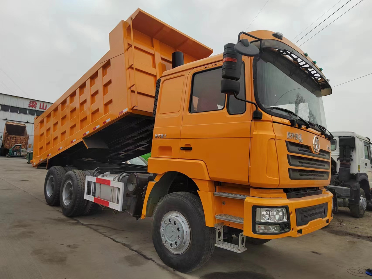 SHACMAN F3000 - Tipper: picture 2 SHACMAN F3000 - Tipper: picture 2