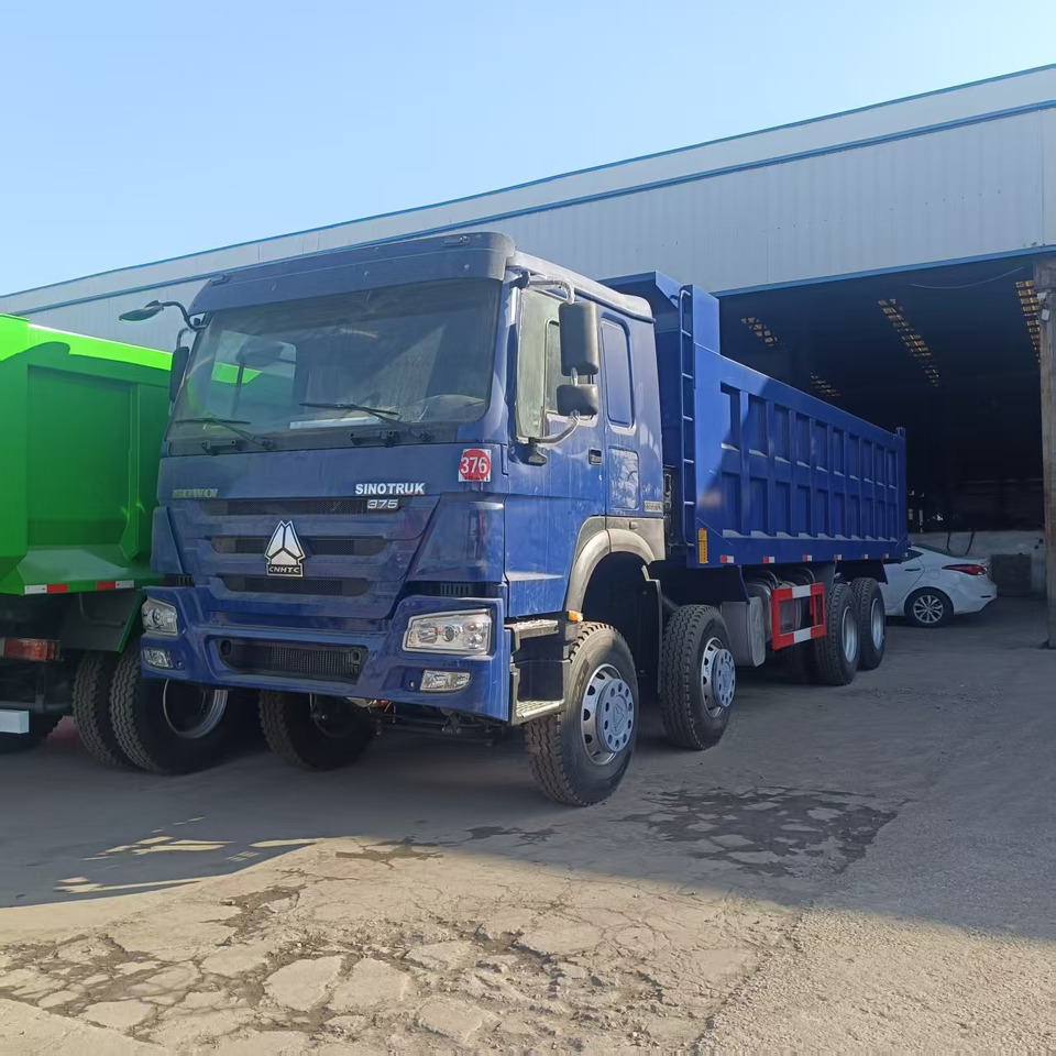 SINOTRUK HOWO 8x4 - Tipper: picture 5 SINOTRUK HOWO 8x4 - Tipper: picture 5