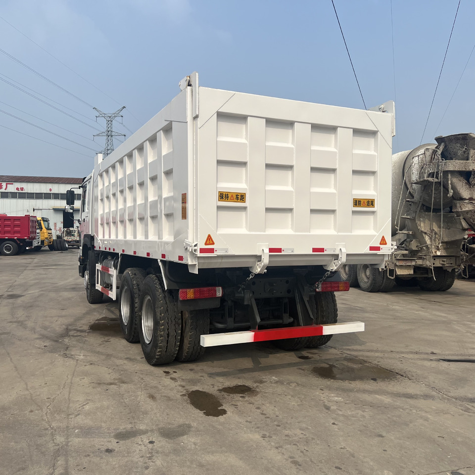 SINOTRUK HOWO - Tipper: picture 1 SINOTRUK HOWO - Tipper: picture 1