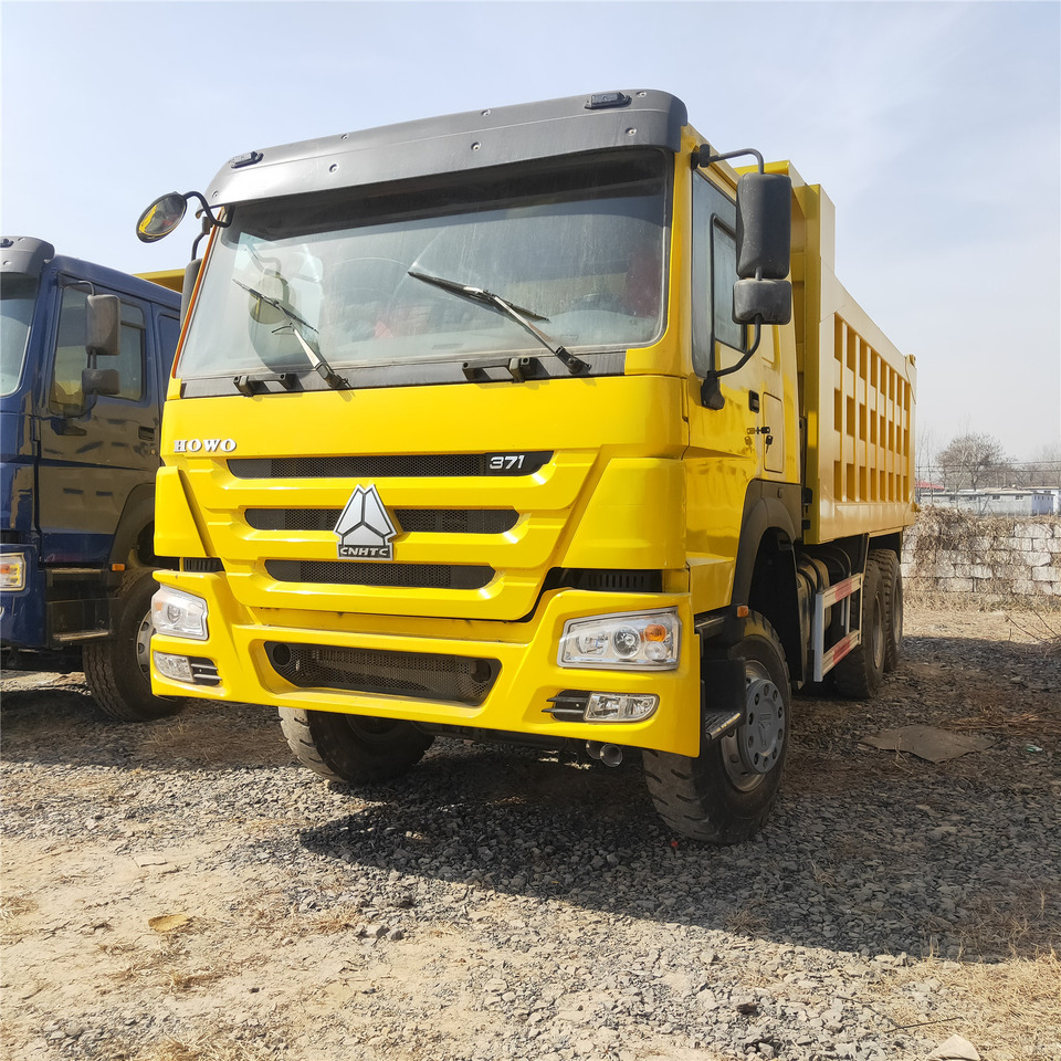 SINOTRUK HOWO - Tipper: picture 1 SINOTRUK HOWO - Tipper: picture 1