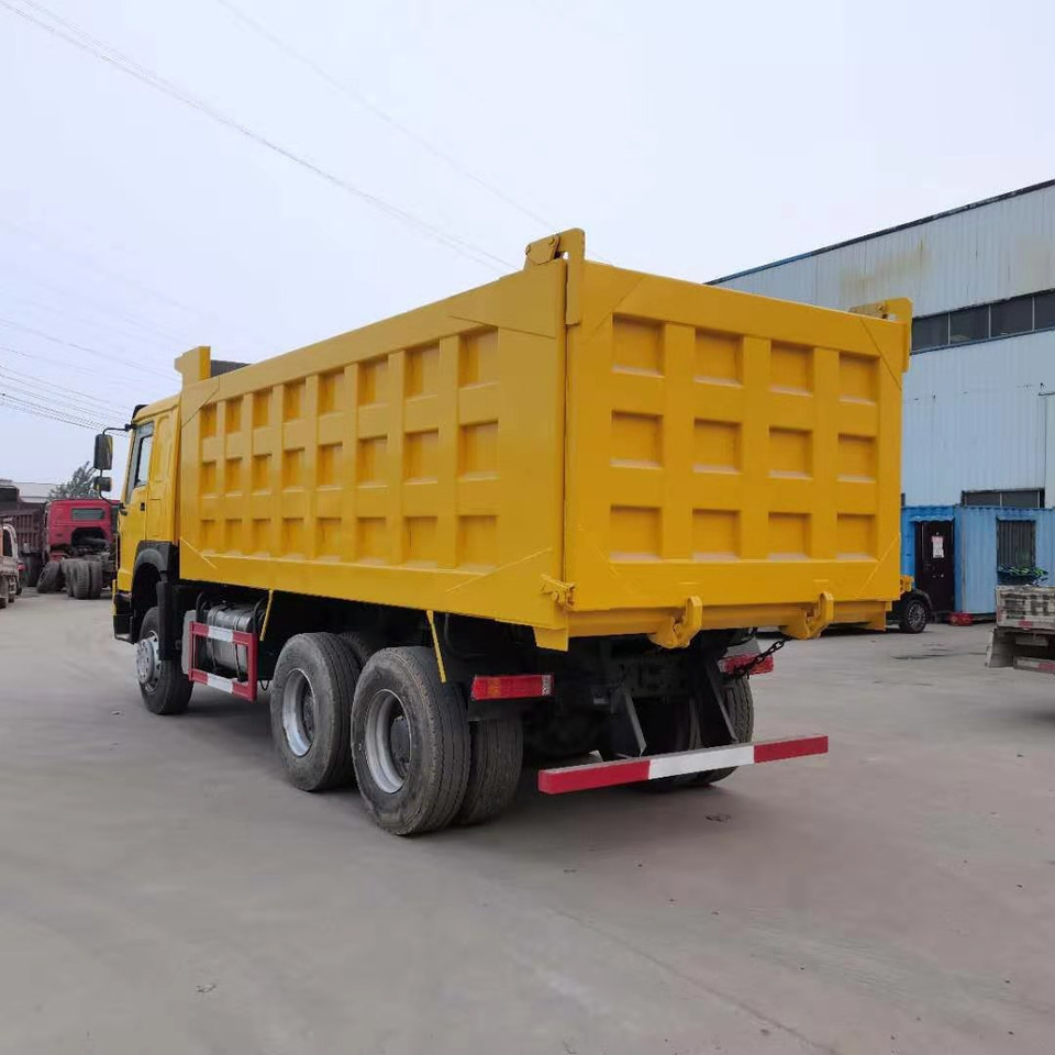 SINOTRUK HOWO - Tipper: picture 2 SINOTRUK HOWO - Tipper: picture 2