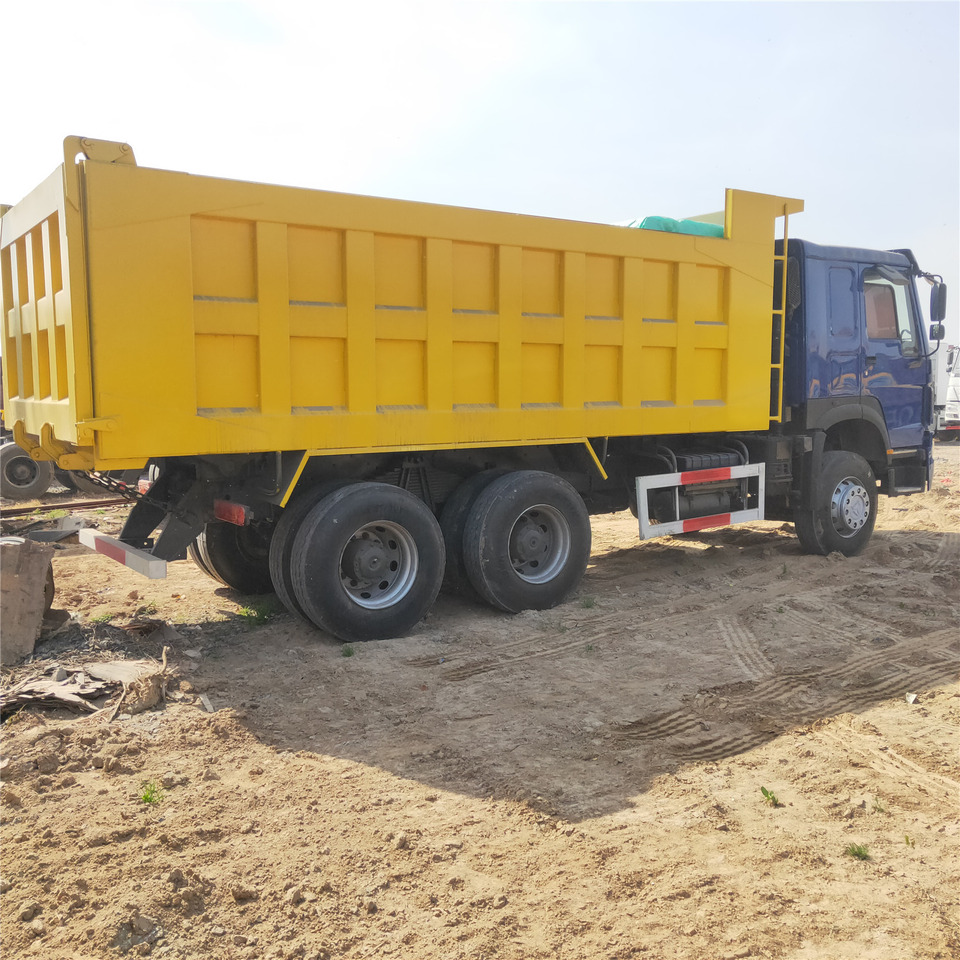 SINOTRUK HOWO - Tipper: picture 2 SINOTRUK HOWO - Tipper: picture 2