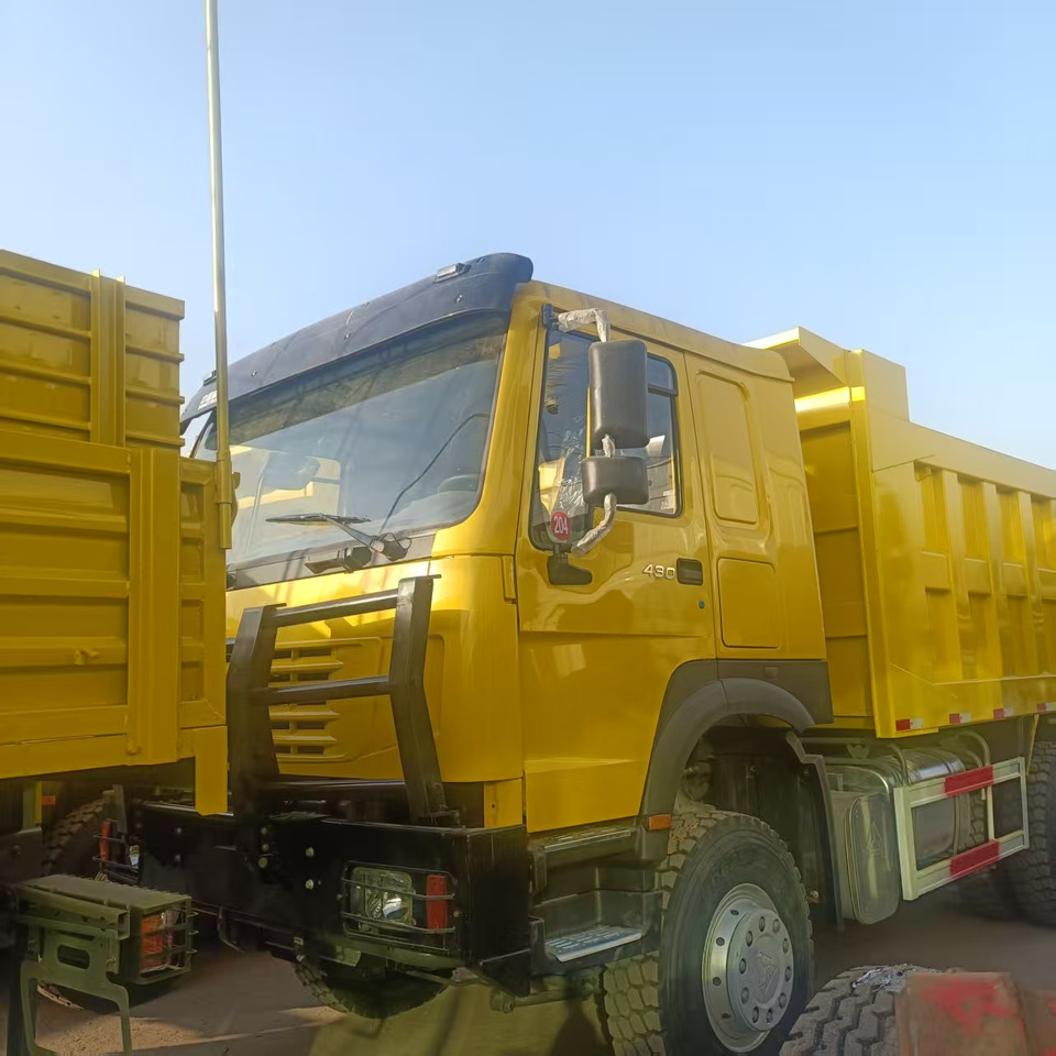 SINOTRUK HOWO - Tipper: picture 3 SINOTRUK HOWO - Tipper: picture 3
