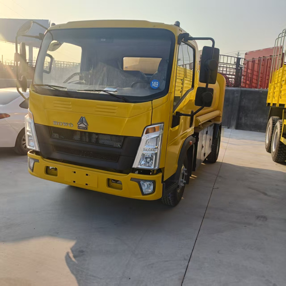 SINOTRUK Tanker truck - Tank truck: picture 3 SINOTRUK Tanker truck - Tank truck: picture 3