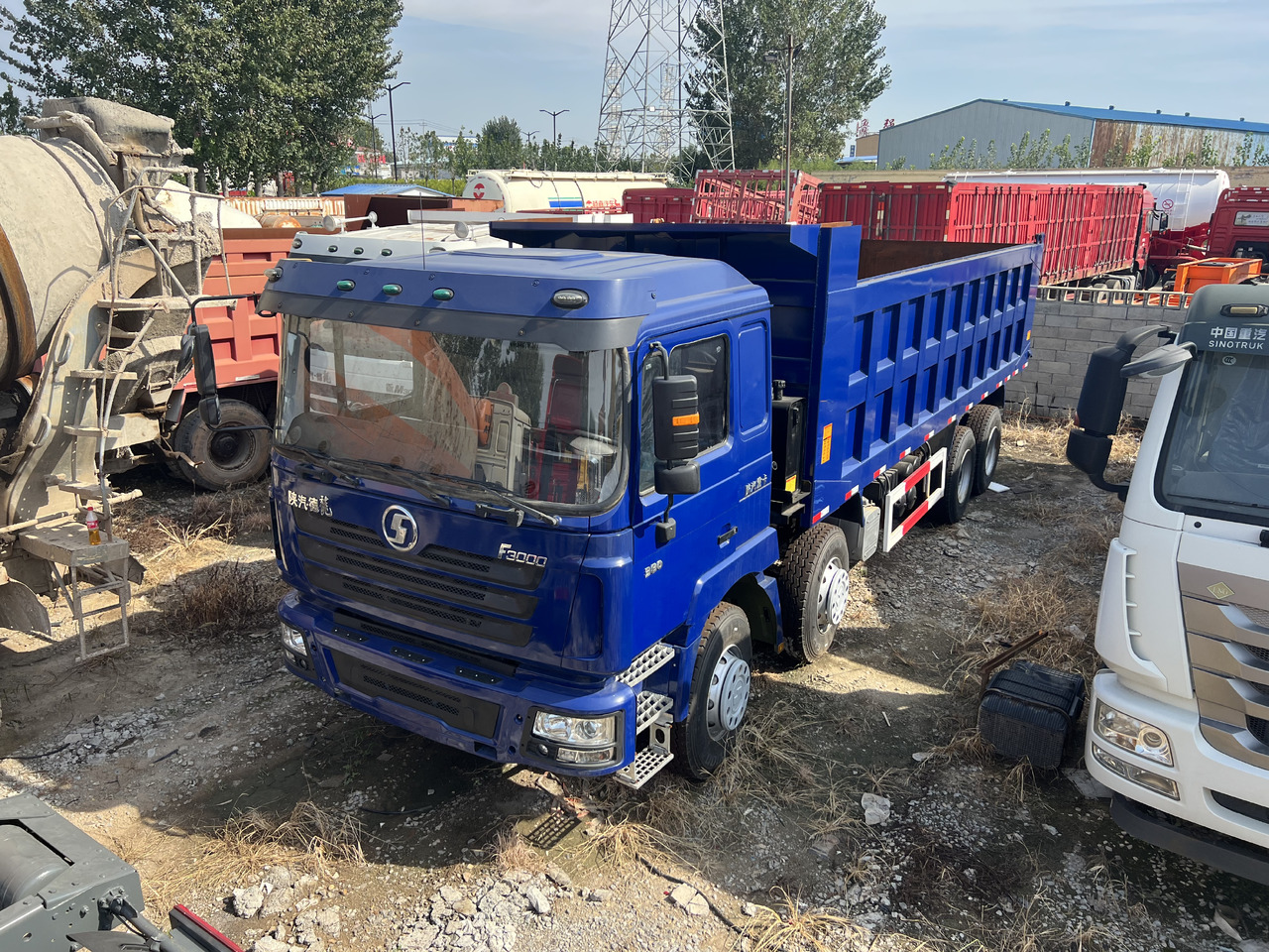 Shacman F3000 8x4 - Tipper: picture 3 Shacman F3000 8x4 - Tipper: picture 3