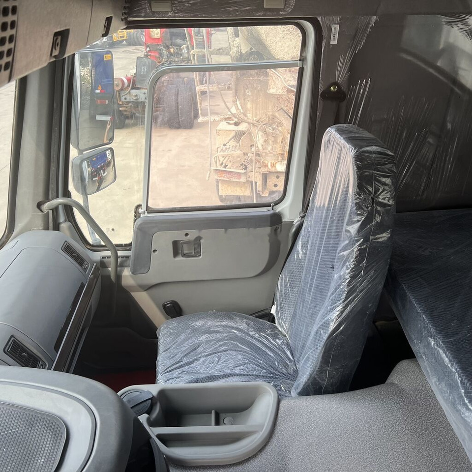 Sinotruk Howo - Tipper: picture 1 Sinotruk Howo - Tipper: picture 1