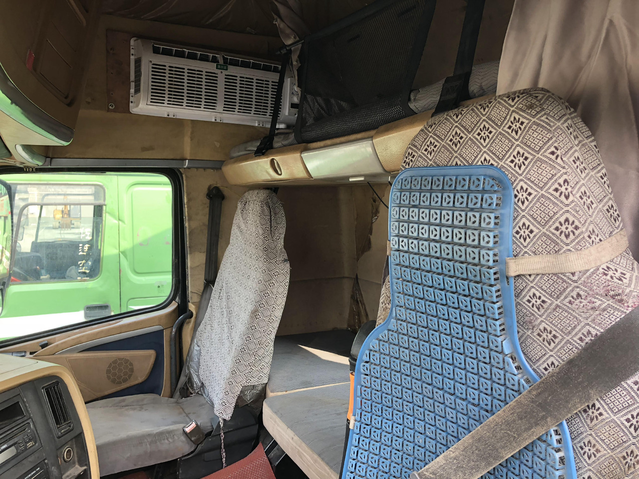 SINOTRUK HOWO A7 - Tractor unit: picture 4 SINOTRUK HOWO A7 - Tractor unit: picture 4