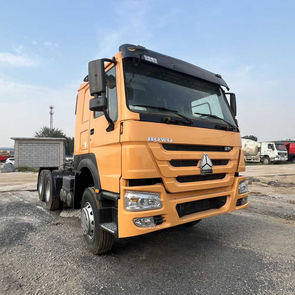 Tractor unit SINOTRUK HOWO: picture 7