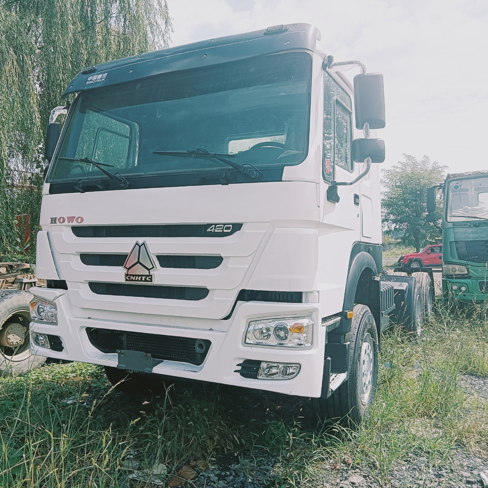 SINOTRUK HOWO - Tractor unit: picture 1 SINOTRUK HOWO - Tractor unit: picture 1