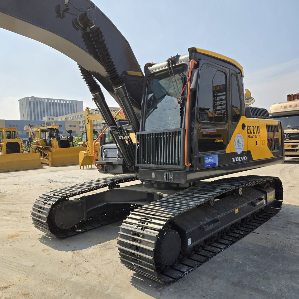 Crawler excavator Volvo EC210: picture 6