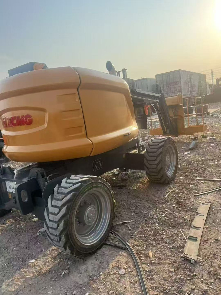 XCMG GTBZ14 aerial platform - Truck mounted aerial platform: picture 3 XCMG GTBZ14 aerial platform - Truck mounted aerial platform: picture 3