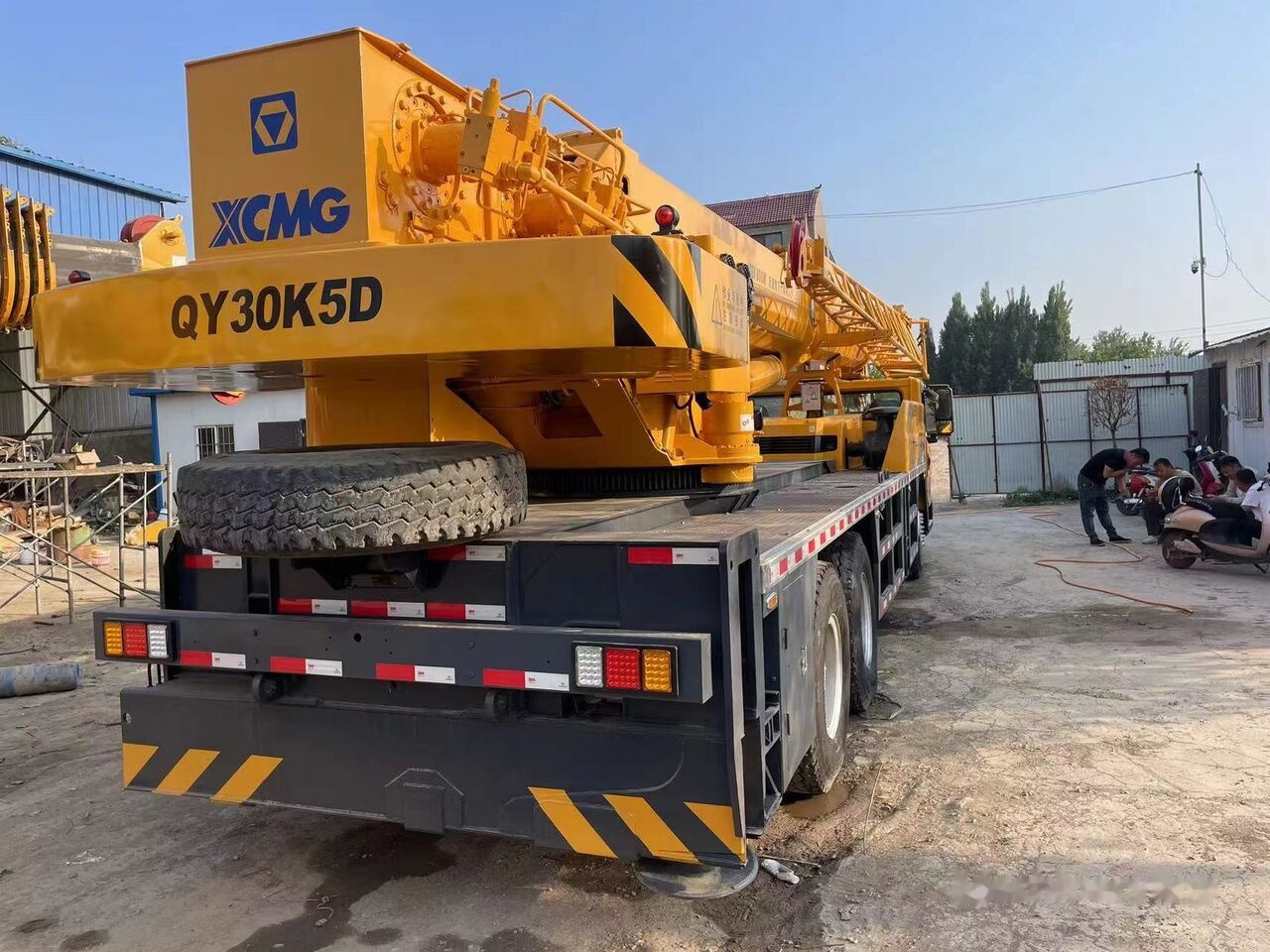 Lease a XCMG QY30K XCMG QY30K: picture 7