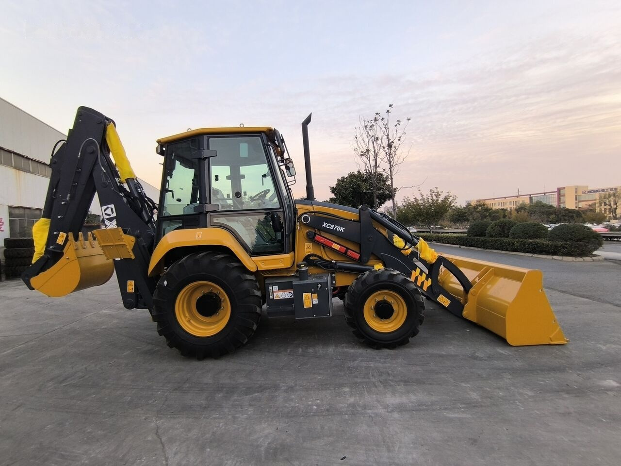 XCMG XC870K New machine - Backhoe loader: picture 4 XCMG XC870K New machine - Backhoe loader: picture 4