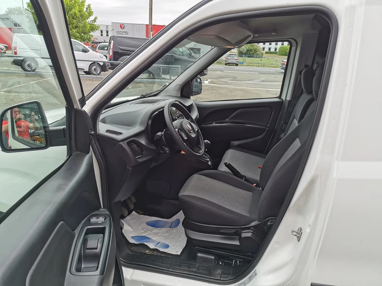 Fiat Doblo Cargo 1.3 MULTIJET 95CH PACK PRO NAV E6D - Small van: picture 5 Fiat Doblo Cargo 1.3 MULTIJET 95CH PACK PRO NAV E6D - Small van: picture 5
