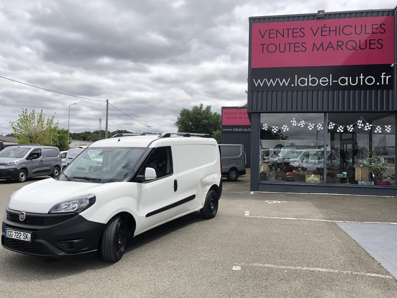 Fiat Doblo Cargo MAXI 1.6 MULTIJET 105CH 1005KG BUSINESS - Panel van: picture 5 Fiat Doblo Cargo MAXI 1.6 MULTIJET 105CH 1005KG BUSINESS - Panel van: picture 5