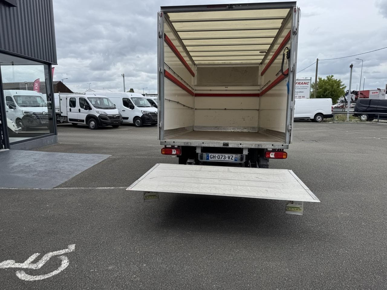 Iveco Daily 35 C 16 CAISSE HAYON 20M3 - Box van: picture 2 Iveco Daily 35 C 16 CAISSE HAYON 20M3 - Box van: picture 2