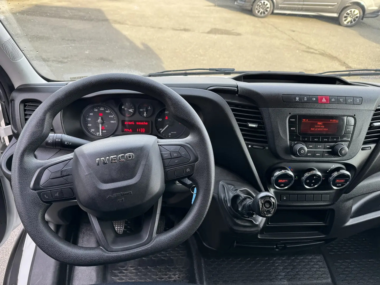 Iveco Daily 35C16H3.0 D EMPATTEMENT 4100 - Box van: picture 4 Iveco Daily 35C16H3.0 D EMPATTEMENT 4100 - Box van: picture 4