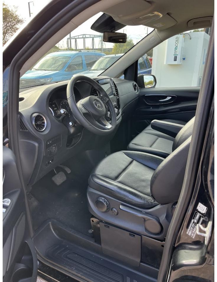 MERCEDES Vito Tourer Extra Long 3.2t 114 CDI BlueEfficiency - BVA 9G-Tronic TOURER - BM 447 Extra Long First - Passenger van: picture 4 MERCEDES Vito Tourer Extra Long 3.2t 114 CDI BlueEfficiency - BVA 9G-Tronic TOURER - BM 447 Extra Long First - Passenger van: picture 4