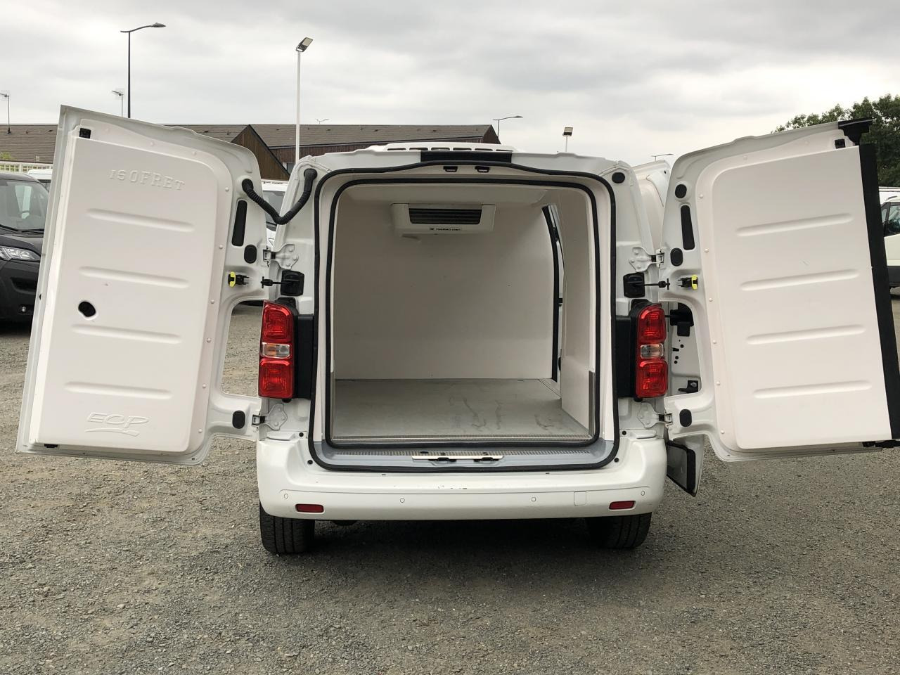OPEL VIVARO 2.0 D 145CH FRIGORIFIQUE POSITIF THERMOKING - Refrigerated van: picture 4 OPEL VIVARO 2.0 D 145CH FRIGORIFIQUE POSITIF THERMOKING - Refrigerated van: picture 4
