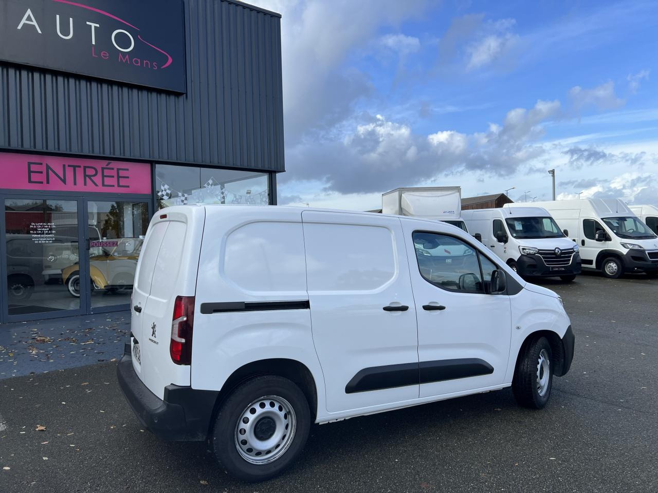 PEUGEOT Partner Standard 1.5 BlueHDi 130 CH 3 places Asphalt FOURGON - Panel van: picture 5 PEUGEOT Partner Standard 1.5 BlueHDi 130 CH 3 places Asphalt FOURGON - Panel van: picture 5