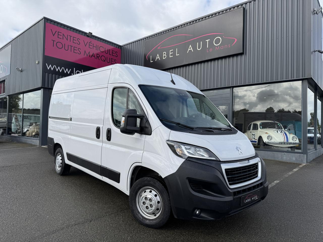 PEUGEOT boxer 333 L2H2 2.2 BLUEHDI S&S 140CH ASPHALT - Panel van: picture 1 PEUGEOT boxer 333 L2H2 2.2 BLUEHDI S&S 140CH ASPHALT - Panel van: picture 1