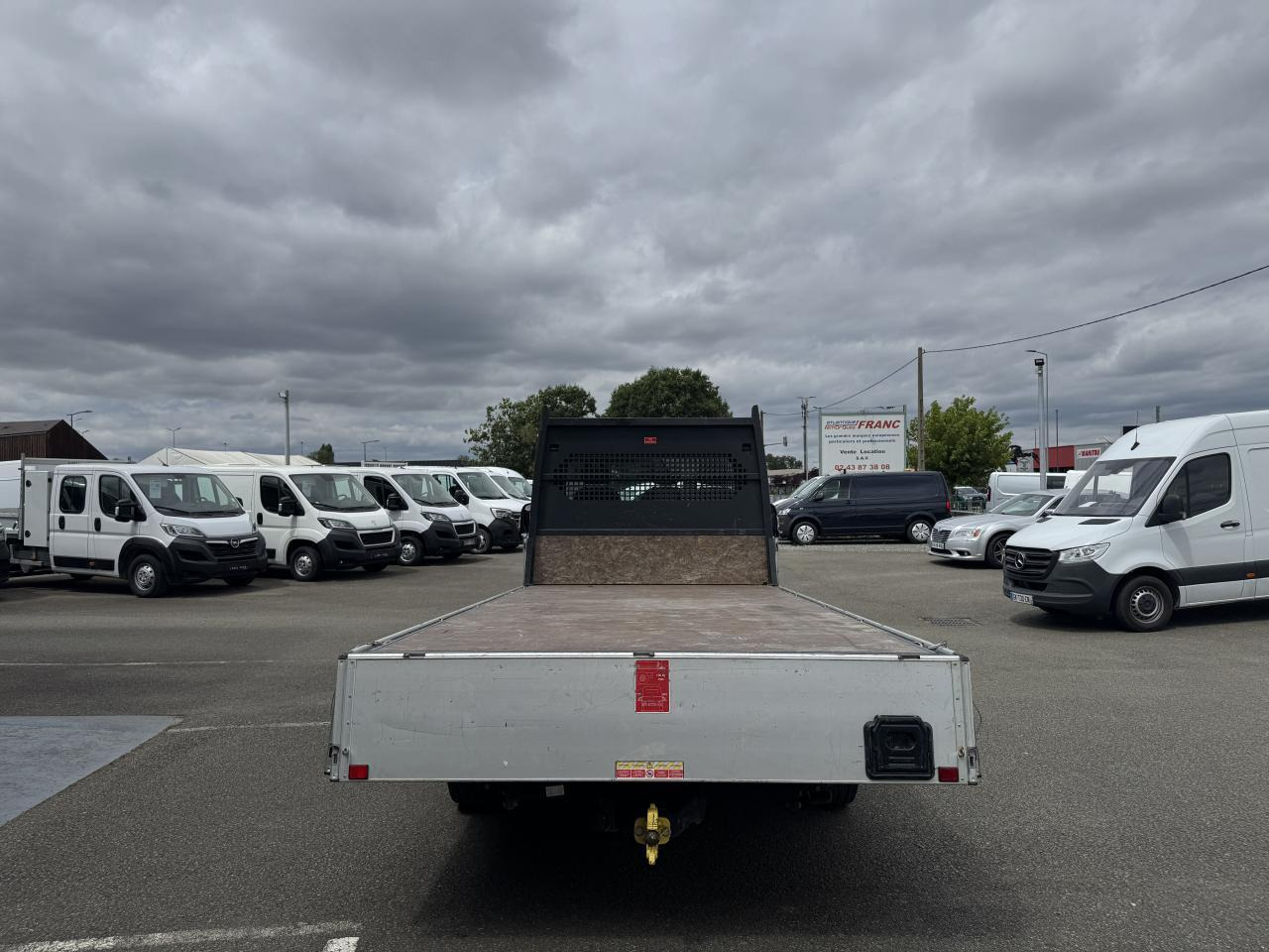 Peugeot Boxer PEUGEOT 3T5 PLATEAU 4M20 2.2 HDI 140 CH PREMIUM - Flatbed van: picture 2 Peugeot Boxer PEUGEOT 3T5 PLATEAU 4M20 2.2 HDI 140 CH PREMIUM - Flatbed van: picture 2