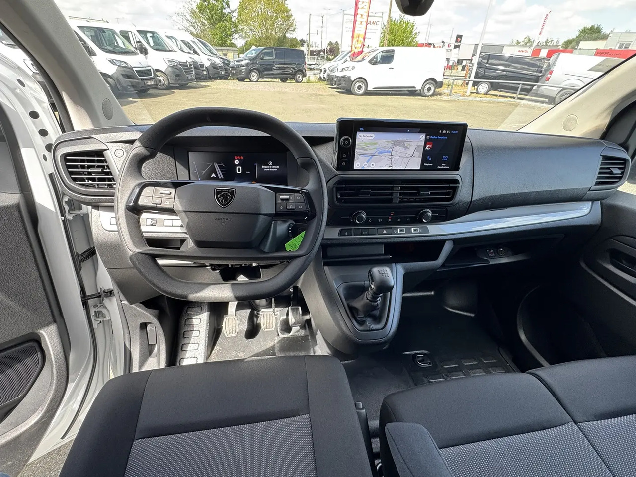 Peugeot Expert XL 2.0 BLUEHDI 145CH PACK PREMIUM CONNECT - Panel van: picture 4 Peugeot Expert XL 2.0 BLUEHDI 145CH PACK PREMIUM CONNECT - Panel van: picture 4