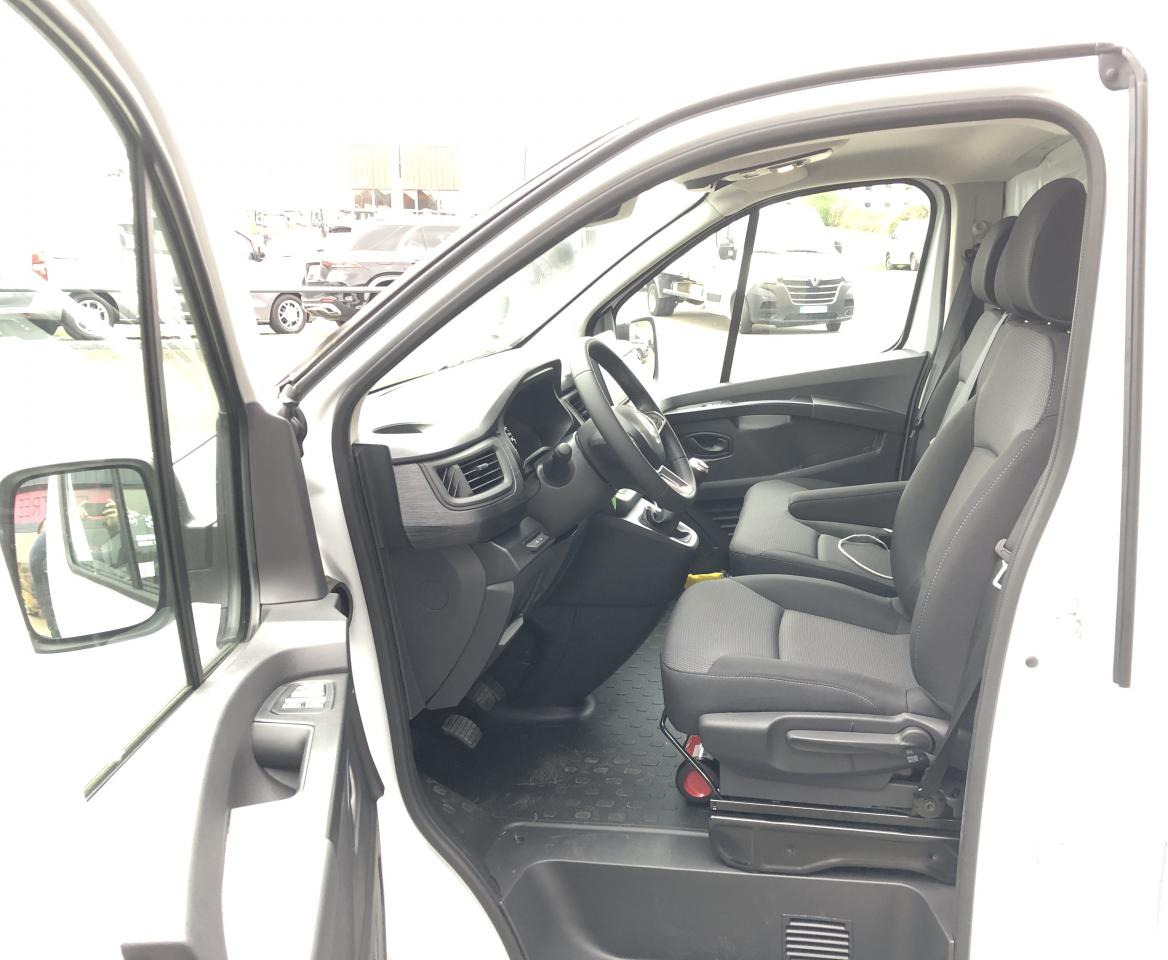 RENAULT Trafic L2H1 3000 Kg 2.0 Blue dCi 170ch ADVANCE - Panel van: picture 5 RENAULT Trafic L2H1 3000 Kg 2.0 Blue dCi 170ch ADVANCE - Panel van: picture 5
