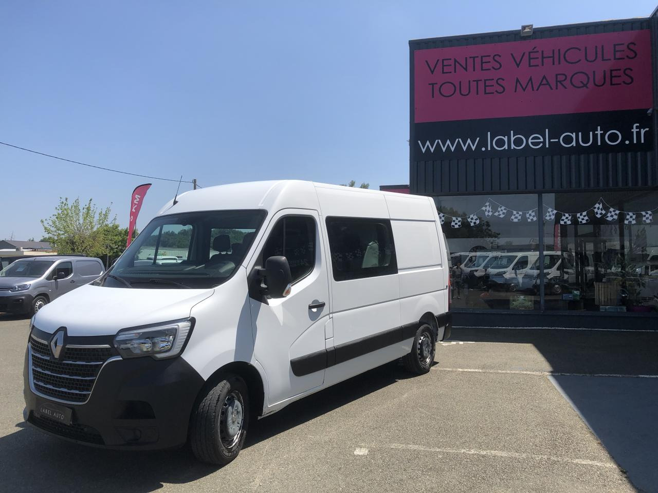 RENAULT master F3300 L2H2 2.3 DCI 135CH CABINE APPROFONDIE CONFORT 7 PLACES - Panel van: picture 5 RENAULT master F3300 L2H2 2.3 DCI 135CH CABINE APPROFONDIE CONFORT 7 PLACES - Panel van: picture 5