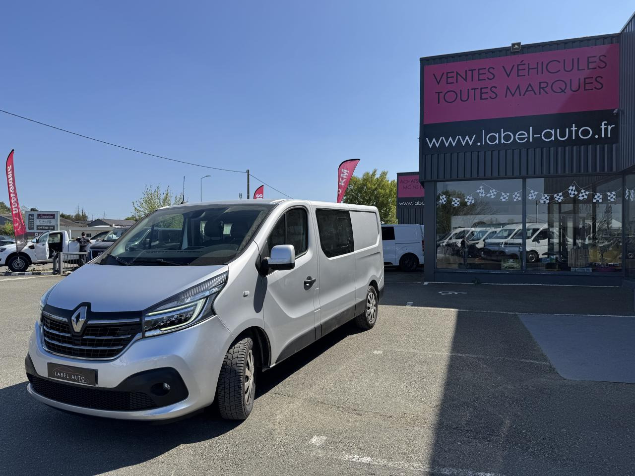 RENAULT trafic L2H1 2.0 DCI 145CH CABINE APPROFONDIE 6 PLACES CONFORT EDC - Panel van: picture 4 RENAULT trafic L2H1 2.0 DCI 145CH CABINE APPROFONDIE 6 PLACES CONFORT EDC - Panel van: picture 4