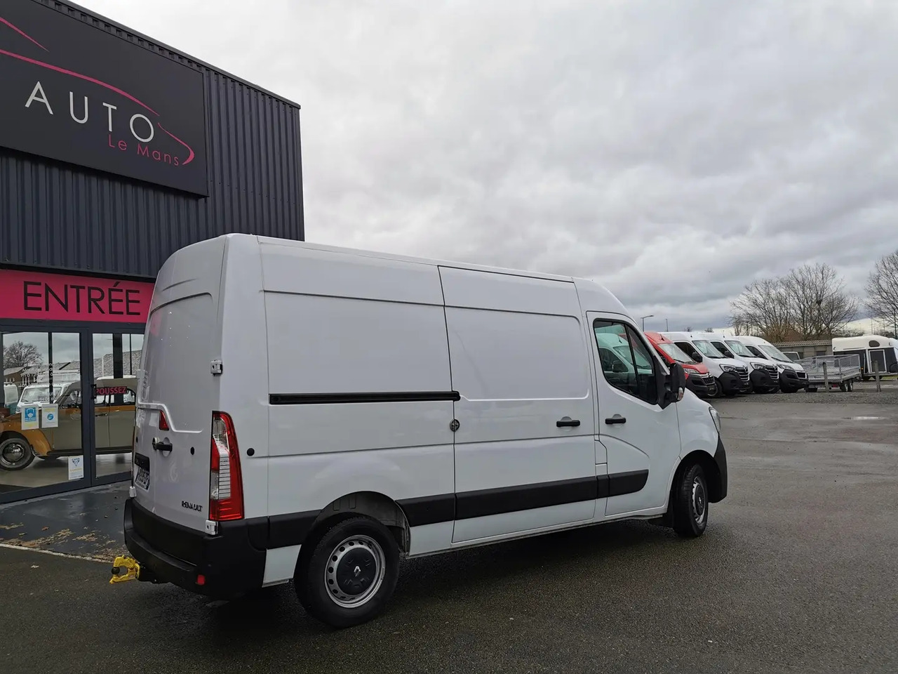 Renault Master F3300 L2H2 2.3 BLUE DCI 135CH CONFORT EURO6 - Panel van: picture 5 Renault Master F3300 L2H2 2.3 BLUE DCI 135CH CONFORT EURO6 - Panel van: picture 5