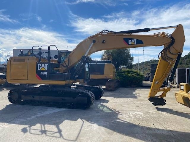Crawler excavator CAT 320 EL: picture 7
