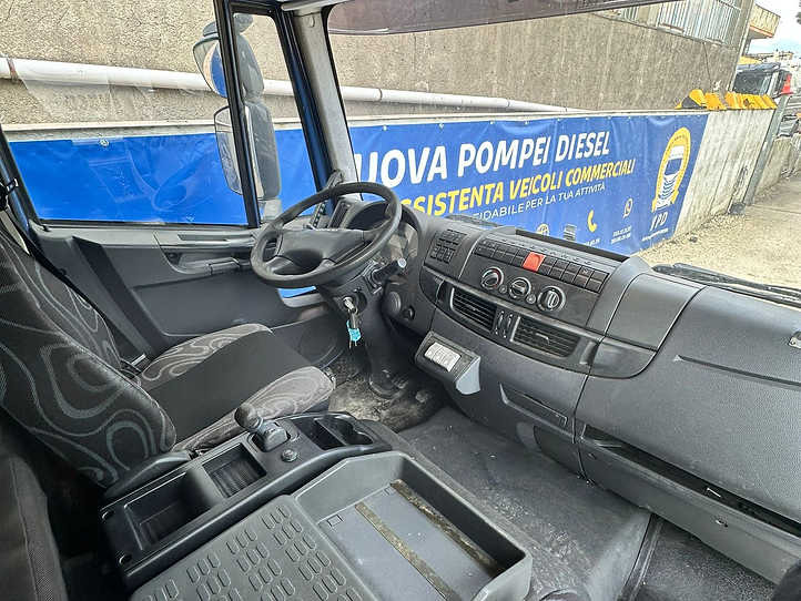 EUROCARGO 160E30 CENTINATO - Curtainsider truck: picture 4 EUROCARGO 160E30 CENTINATO - Curtainsider truck: picture 4