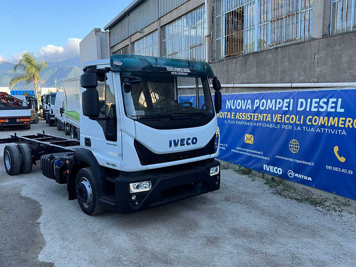 IVECO EUROCARGO 120E25 - Cab chassis truck: picture 1 IVECO EUROCARGO 120E25 - Cab chassis truck: picture 1