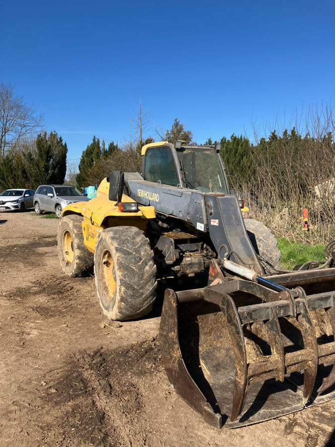 New Holland LM 430 - Telescopic handler: picture 3 New Holland LM 430 - Telescopic handler: picture 3