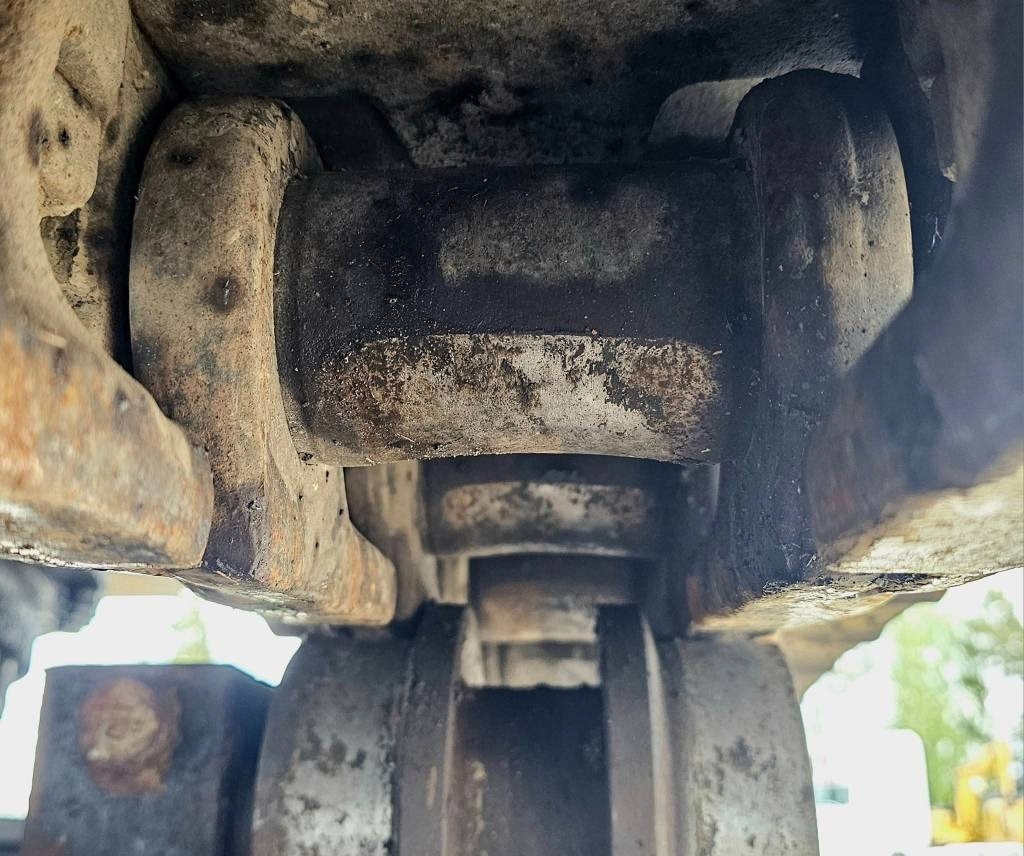 Crawler excavator CAT 330 CL: picture 19