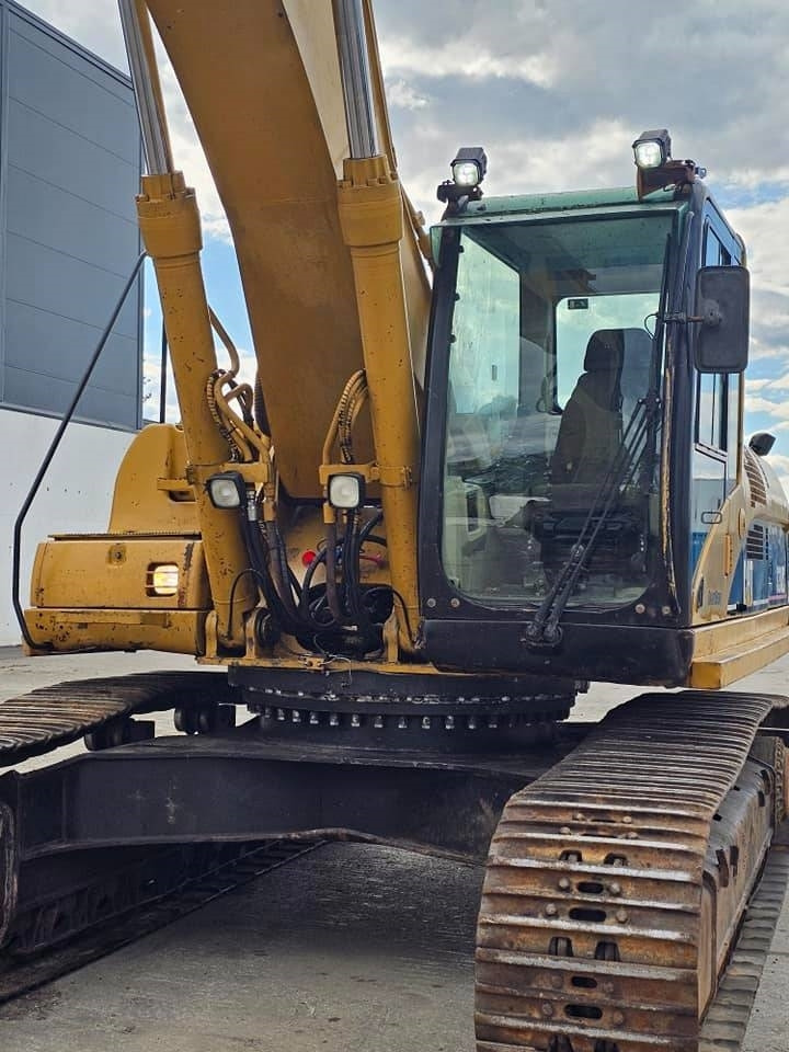 Crawler excavator CAT 330 CL: picture 37