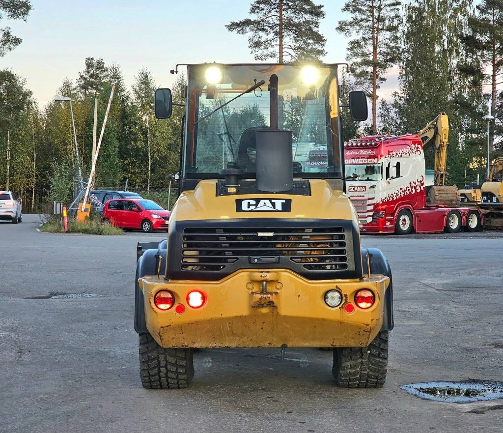 CAT 908 H 2 - Wheel loader: picture 4 CAT 908 H 2 - Wheel loader: picture 4