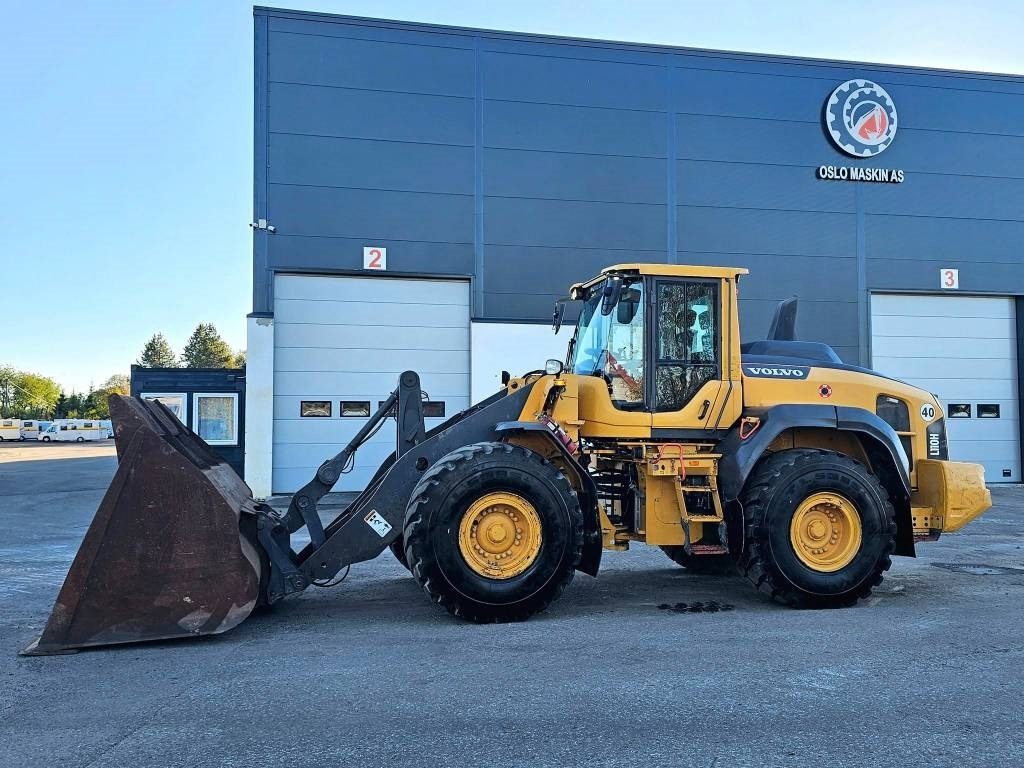 Volvo L 110 H - Wheel loader: picture 2 Volvo L 110 H - Wheel loader: picture 2