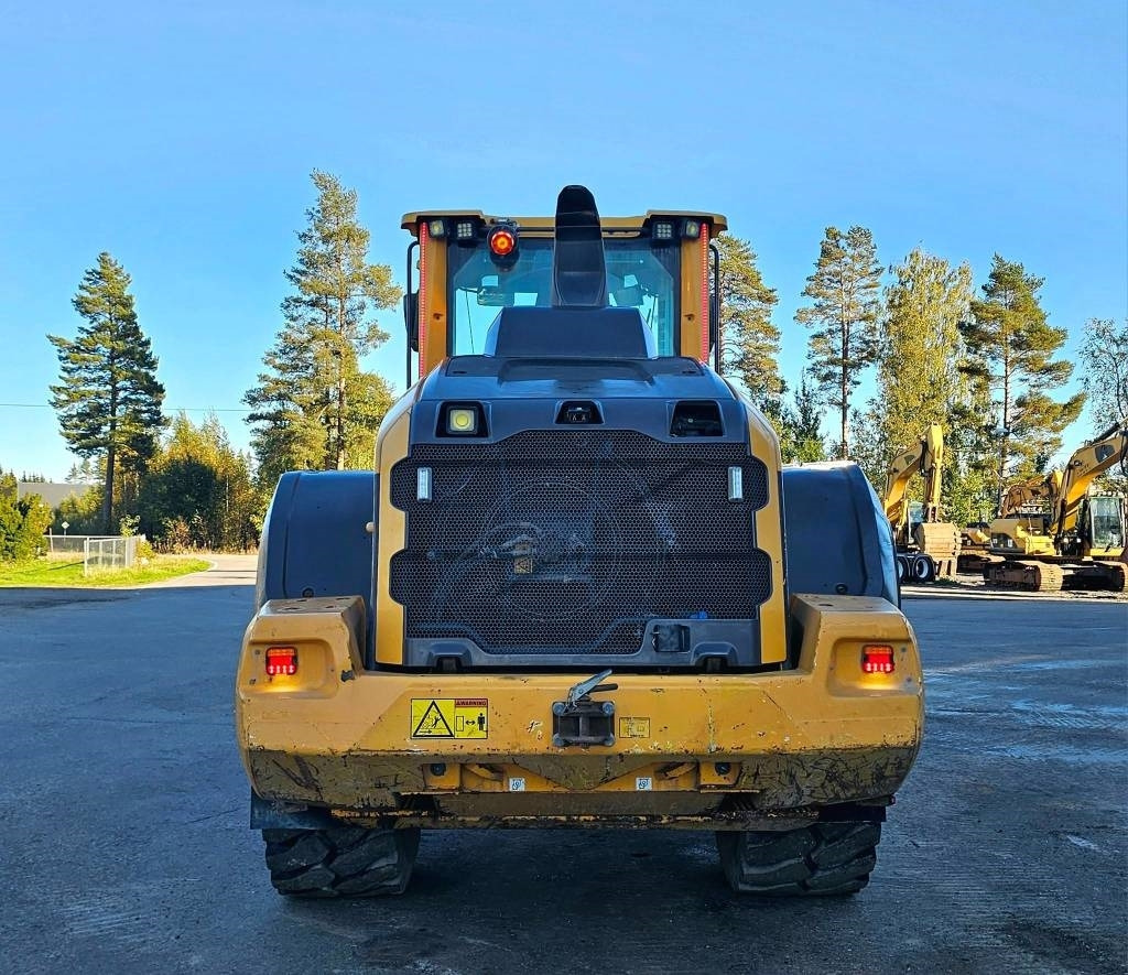 Volvo L 110 H - Wheel loader: picture 4 Volvo L 110 H - Wheel loader: picture 4